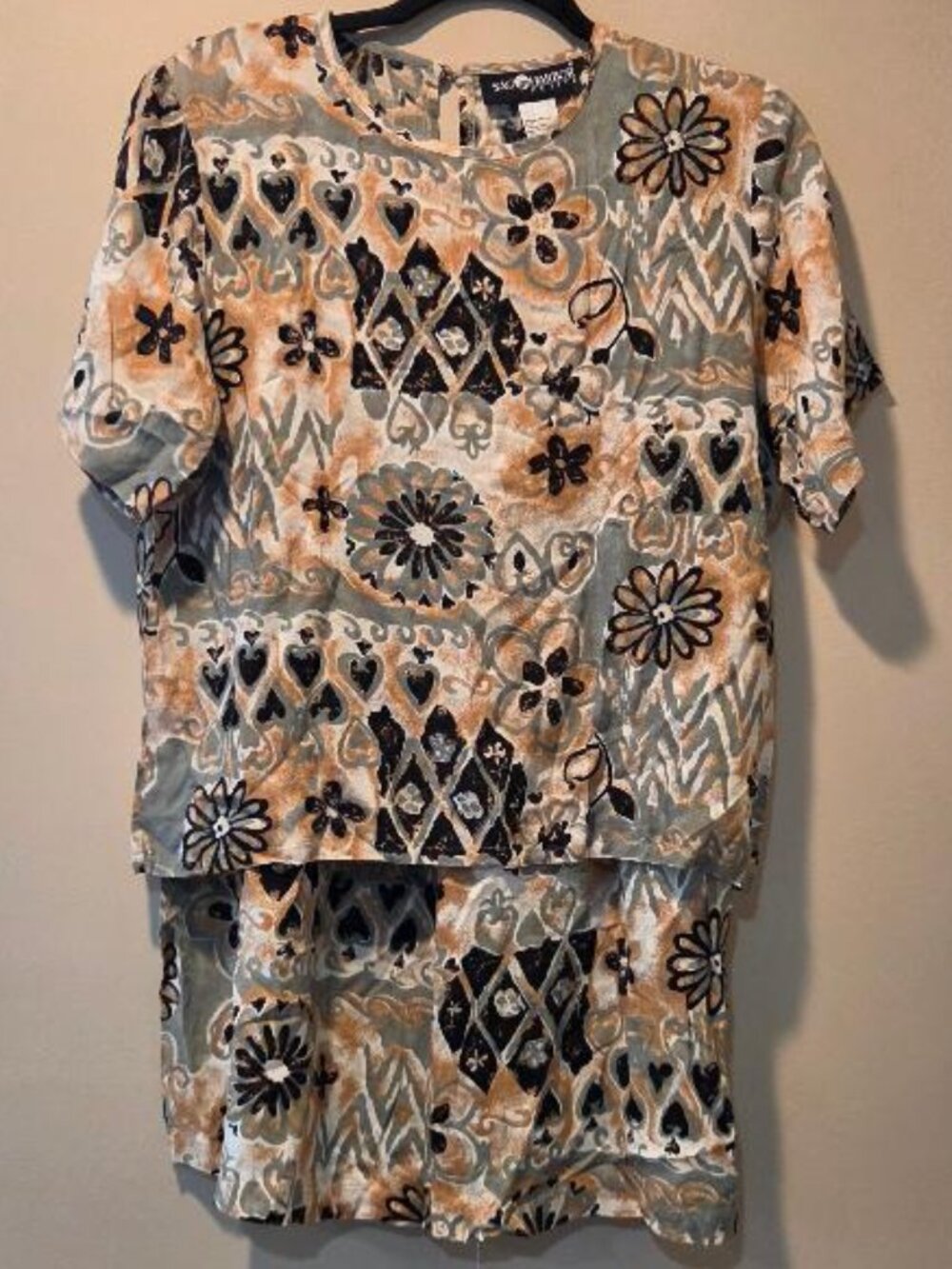 Vintage Sag Harbor Floral & Geometric Coordinate Skirt and Top Set
